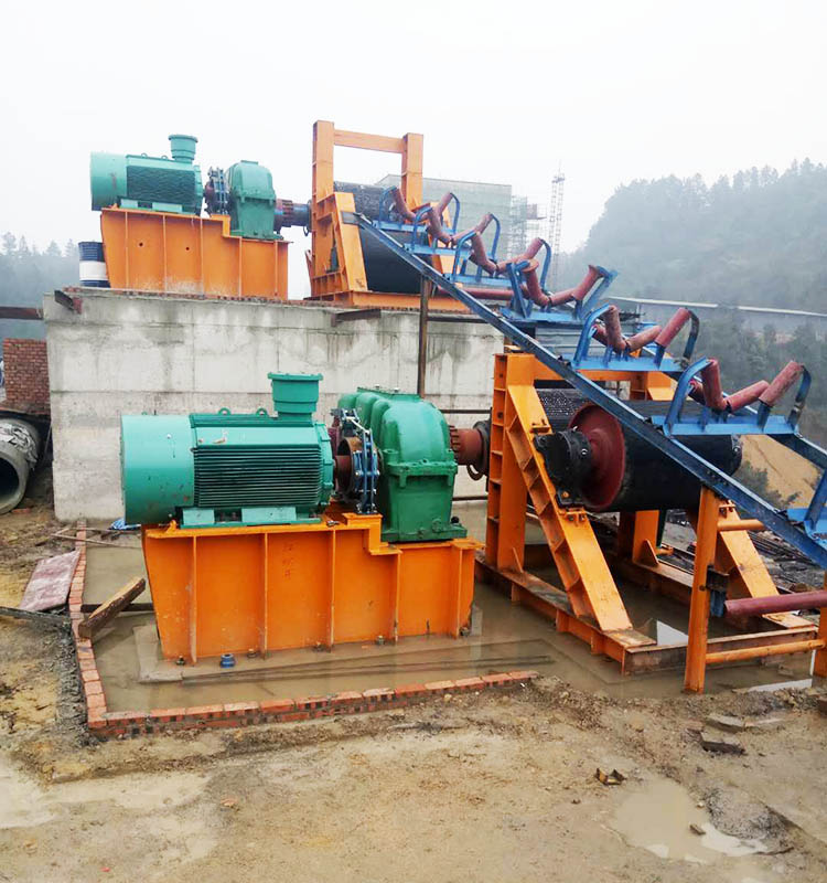 皮帶輸送機(jī)